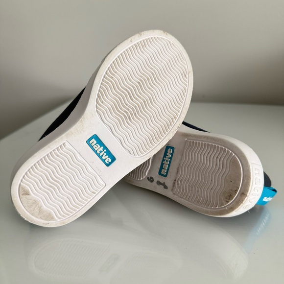 Native Monaco Low Slip On Boys Shoes Blue Size 9 - Picture 11 of 12